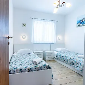 Nina Apartament
